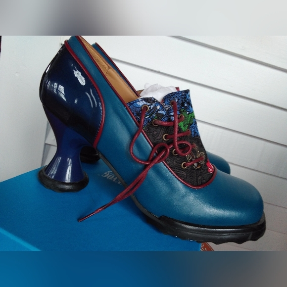 SOLD..Fluvog Minis Bees Knees - Picture 5 of 14